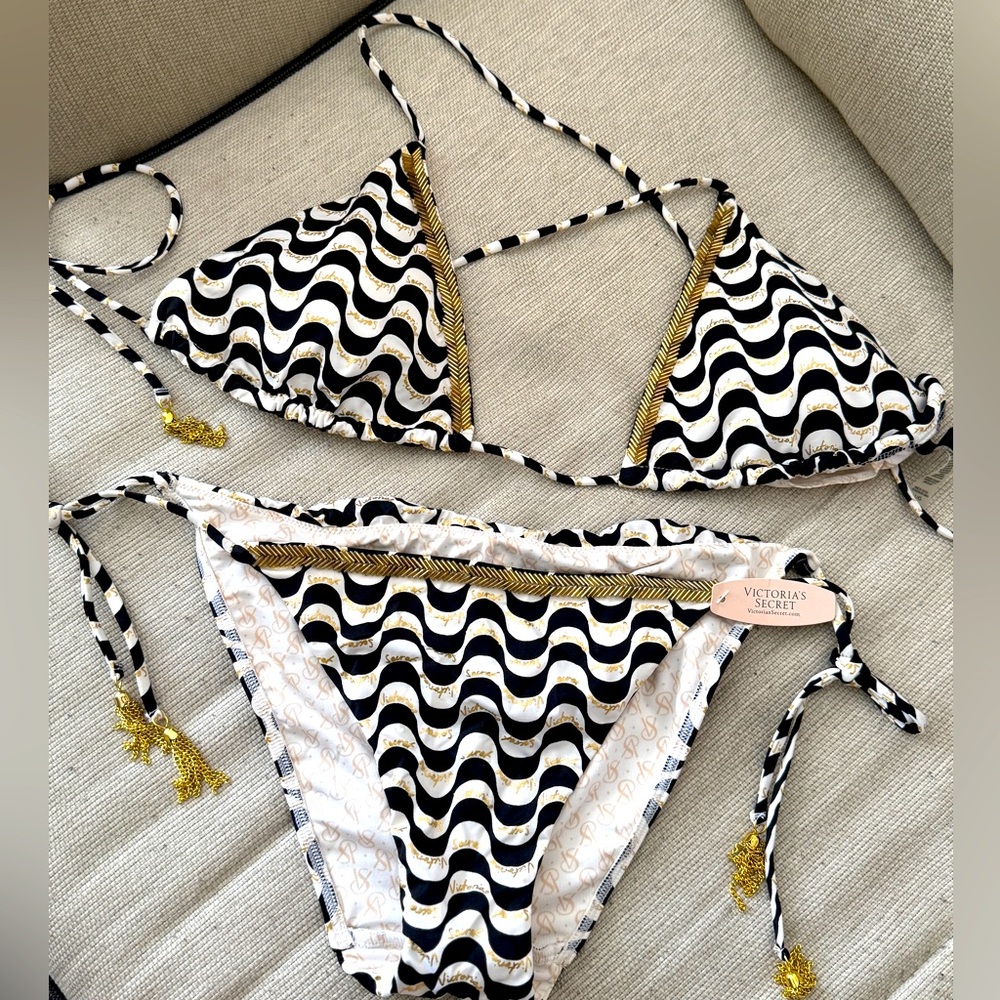 Stylish Victoria’s Secret Bikini